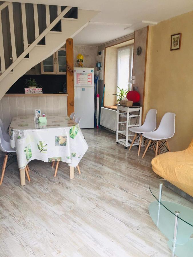 Petite Maison Au Coeur De L Auvergne Ferienhaus