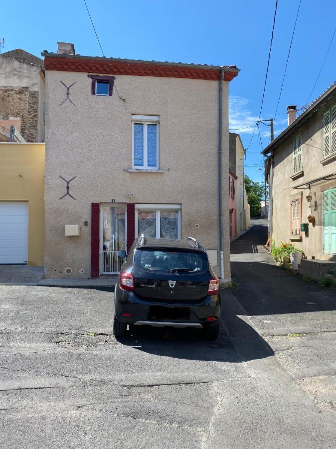 Petite Maison Au Coeur De L Auvergne Jumeaux